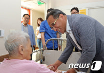 국립소록도병원 방문한 홍윤식 장관