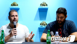 기자간담회 갖는 프렌즈위드유