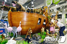 동물들로 가득한 노아의 방주