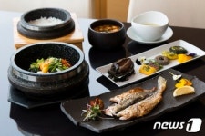 한식뷔페·한국식 라면 열풍…전통요리 상품화 초점