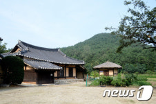 [추석연휴 가볼만한 민속마을&고택] ① 옛것 그대로 시간이 멈춘 곳 ‘강원 고성 왕곡마을’