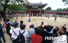 화려한 공연보며 추석연휴 보내요