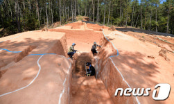 전설의 백제왕릉, 부여 능산리 발굴