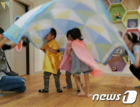 마을이 함께 키우는 ‘육아나눔’, 교육의 새로운 대안으로
