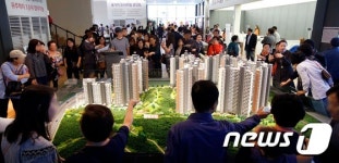 e편한세상 추동공원 구름인파 몰려