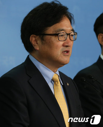 가습기살균제 국정조사 특위 재구성 촉구하는 우원식 위원장