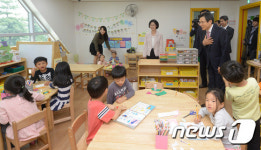 보육 현장 찾은 황교안 총리