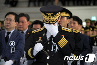 故강기봉 소방관을 향한 눈물