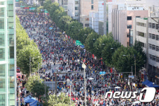 축제장으로 변한 반포대로