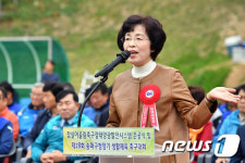 송파구, 축구장에 태양광 발전시스템 준공