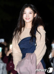 김유정, 어제보다 오늘 더 예쁘게~