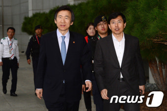 운병세 장관, 한미외교국방장관 회담 마치고 귀국