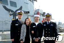 동해바다는 우리가 지킨다…해군 1함대 3부자