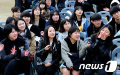 가을날 음악에 빠져요