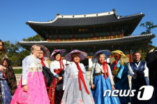 한복도 창경궁도 원더풀