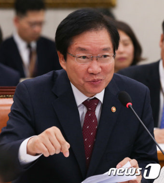 김영석 장관, 농해수위 답변