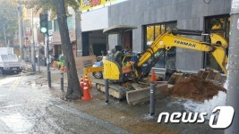 부평구 십정동 상수도관 파열…수십가구 2시간 단수