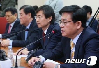 발언하는 정우택 의원