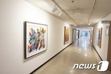 안양시, ‘복도안에 미술관’ 상시개관…시청 본관 2~4층