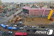 상수도관 파열된 석촌역