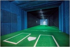 창업 관심 높은 직장인, 스크린야구장 고려