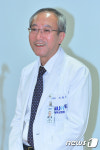 미소짓는 서창석 서울대병원장