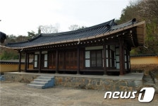 부여군, 충화 경주김씨 재실 등 7건 향토문화유산 지정