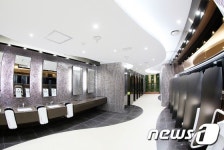 화려한 수서역 화장실