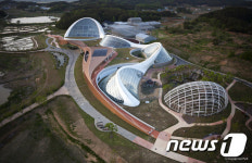 [시티투어 탐방]송림·갈대밭·국립생태원…서천 문화탐방