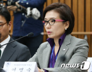 여명숙 “문화창조융합 본부장 해임, 朴 대통령이 지시”