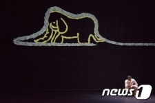 [프리뷰] 환상적 조명효과 아래 돋보인 현대무용의 즐거움