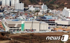 엘에프스퀘어광양마에스트로신사 | 광양시, LF스퀘어 현지법인화 부정적…"행정 불신 키워"