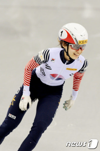 [빙상] 여자 쇼트트랙 최민정, 올 시즌 첫 500ｍ 우승