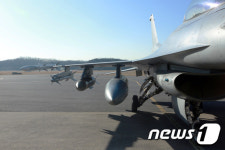 공군, F-16 전투기 성능개량·전력화