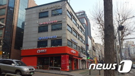 서초구, 방배로 돌출·불법간판을 LED간판으로 교체