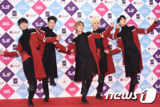 크나큰, 들썩들썩~