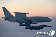 E-737 피스아이 조기경보기 새해 첫 비행