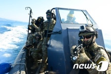 해군특수전전단?해난구조대, 2주간 동계 혹한기 훈련 