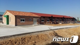 가축유전자원 보존…재래 돼지 유전자원돈사 준공
