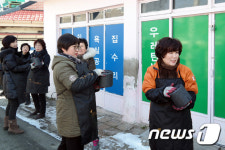 충북도의원들, 설 맞아 시장·복지시설 방문 러시