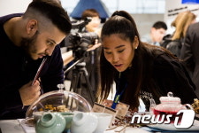 빠져드는 한식의 매력