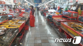 부산 자갈치시장 상인들 설 대목효과 없어