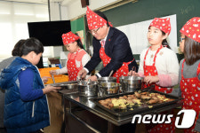 [단신] 김석준 부산교육감, 초등학교 찾아 현안점검