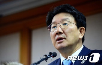 권성동 