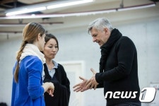 배우 이혜영 19금 악녀로 거듭나다…국립극단 연극 메디아