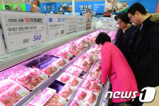 삼겹살데이 맞아 돼기고기 값 할인