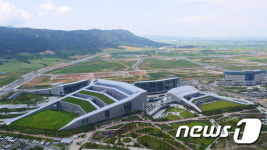 충남도, 내포신도시 축산악취 저감사업 본격 추진