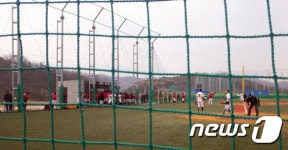 원주 첫 고교야구주말리그…“낙후된 경기장 보완을” 