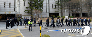 박근혜 전 대통령 영장실질심사, 이동하는 경호인력
