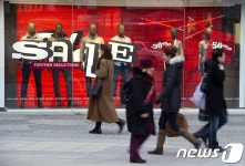 유로존 2월 소매판매 예상 상회…의류판매 대폭 증가